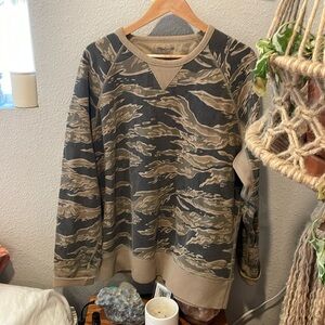 Madewell camouflage sweatshirt • size XL